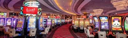 Meja Texas Poker dengan dealer profesional di studio ez88